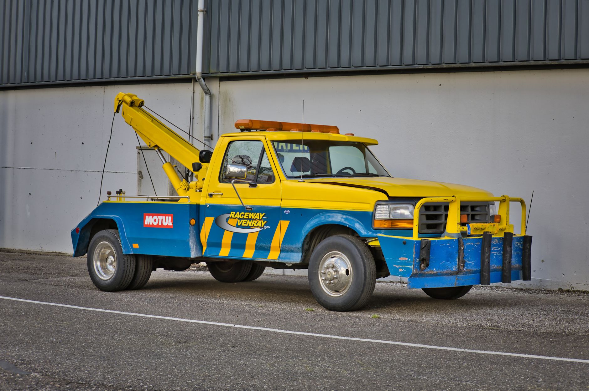 Remorquage voiture équipe à Lorient